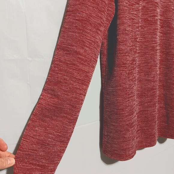 Women's Long Sleeve Ivory Crochet Top with Wine Ribbed Body, Large, Soft - Picture 5 of 6